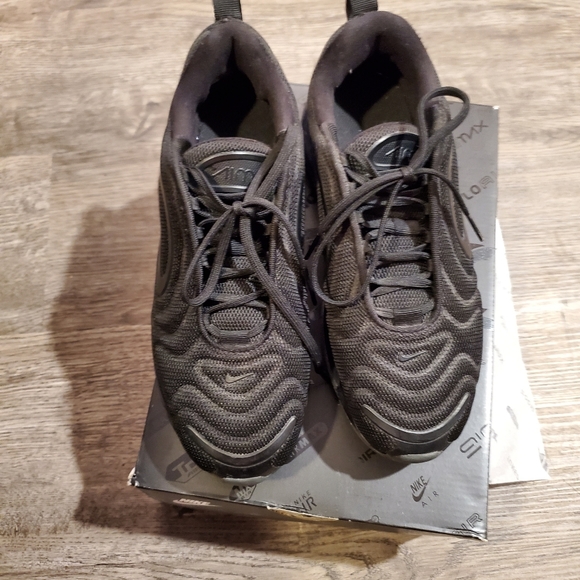 Nike Air Max 720 - Picture 2 of 6